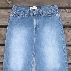 Gap Jeans Made in USA Below Knee Skirt size 4